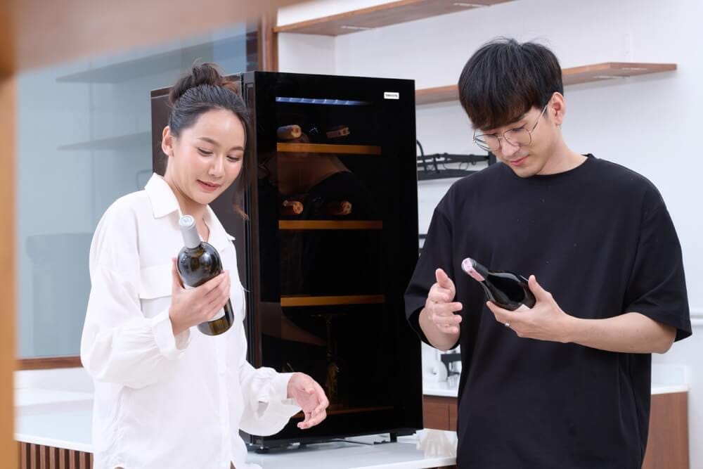 ตู้แช่ไวน์ เดอะคูล รุ่น WINDY 105UV  25 ขวด  ความจุ 3.7 คิว สีดำ_5